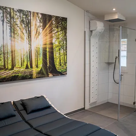 Mit Sauna „eschblick“ *